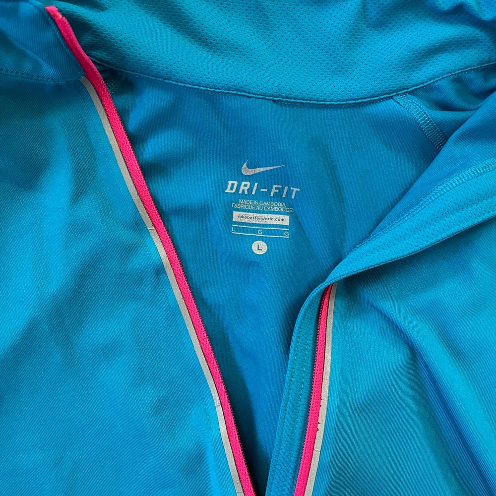 Nike Dri Fit Long Sleeved Top - Picture 5 of 7
